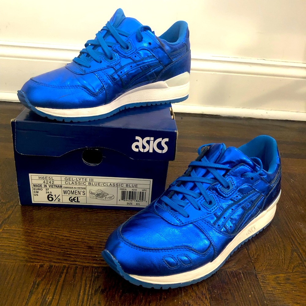 ASICS Women’s Gel-Lyte III Metallic Sneakers